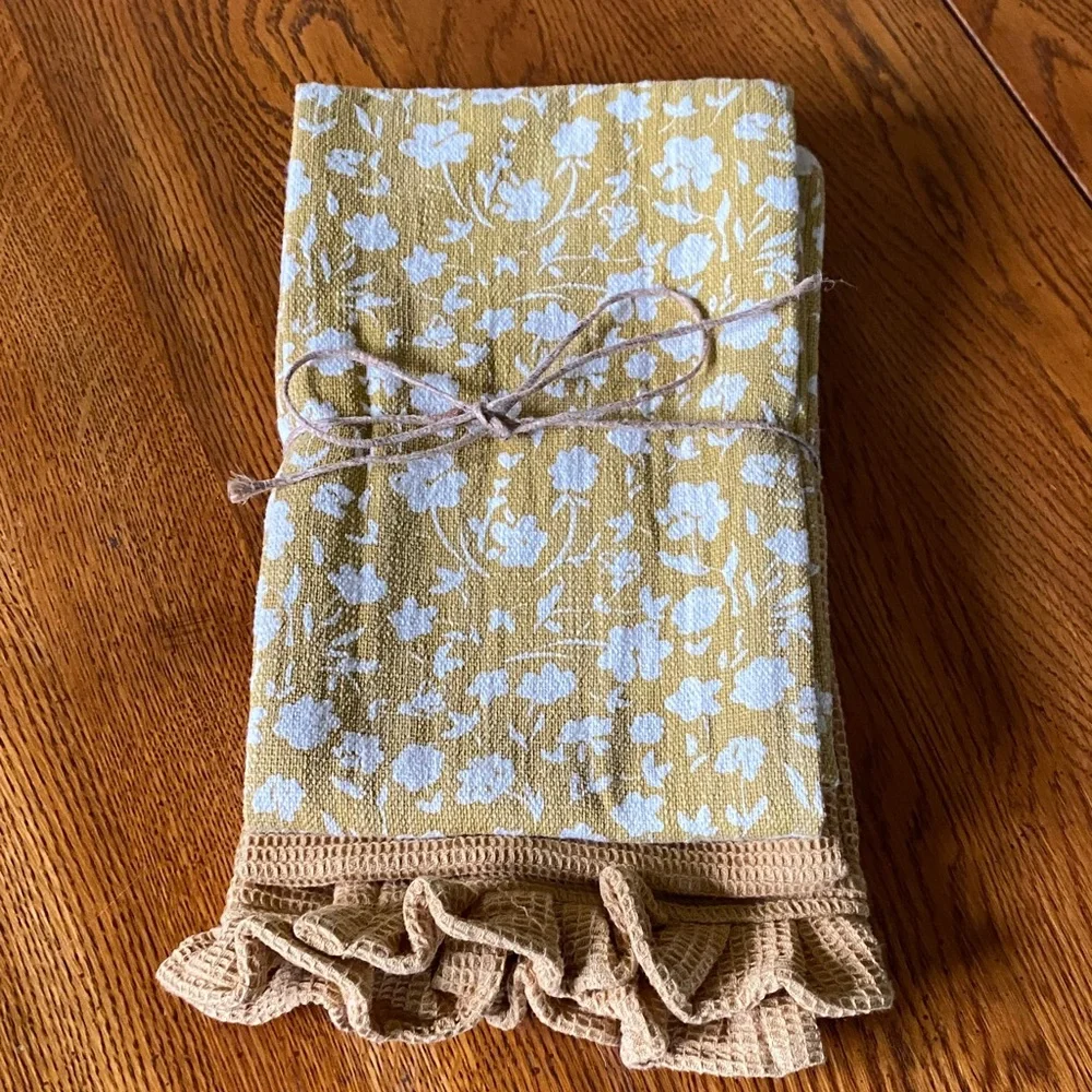 Creative Co-Op Yellow Waffle Weave Kitchen Towel with Ruffle